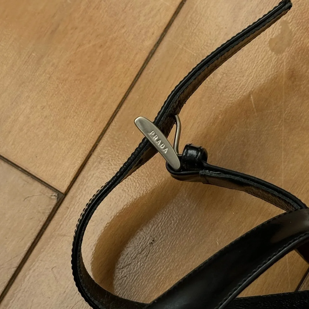 Prada Women's Glossy Black Sandals - Picture 8 of 8